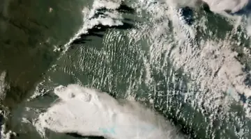 “ناسا” تصنع السحب وتتحكّم بالطقس.. ما حقيقة المقطع المتداول؟